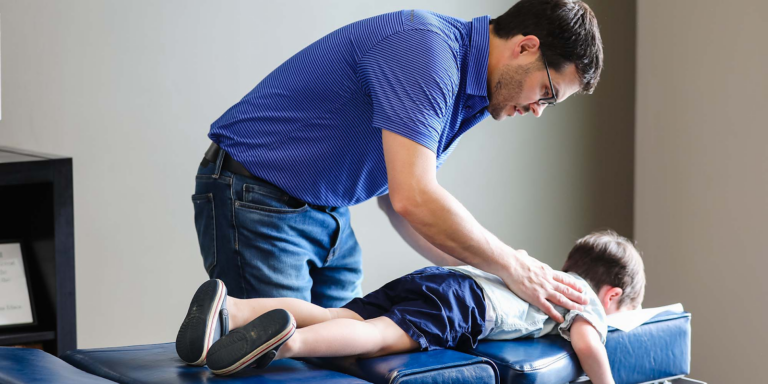 Roles-of-a-Chiropractor